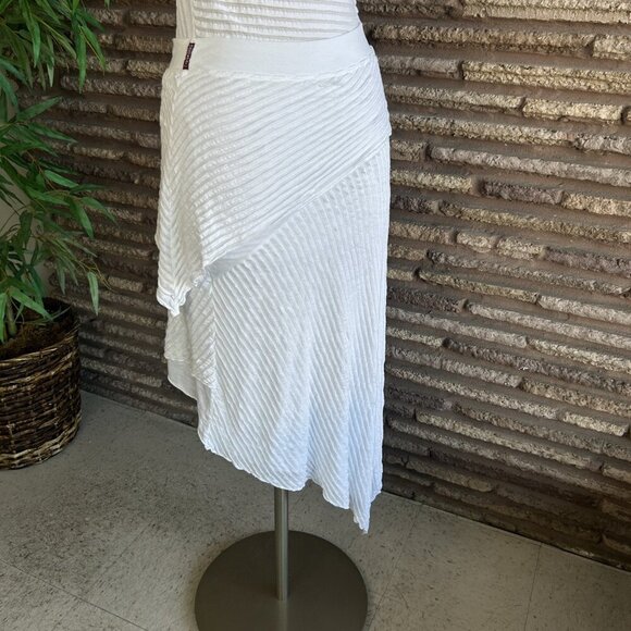 Hard Tail Forever White Triple Tiered Skirt and Ribbed Pleated Tank Size Small - Picture 5 of 10